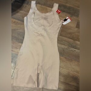 Skinnygirl Nude open bust mid thigh body shaper size large nwt